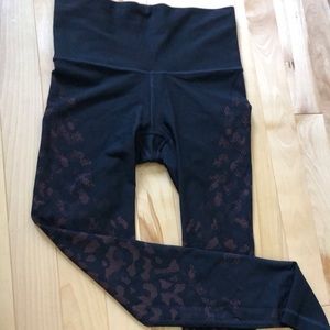 Lululemon Mapped Out High Rise Tight 28" *Camo